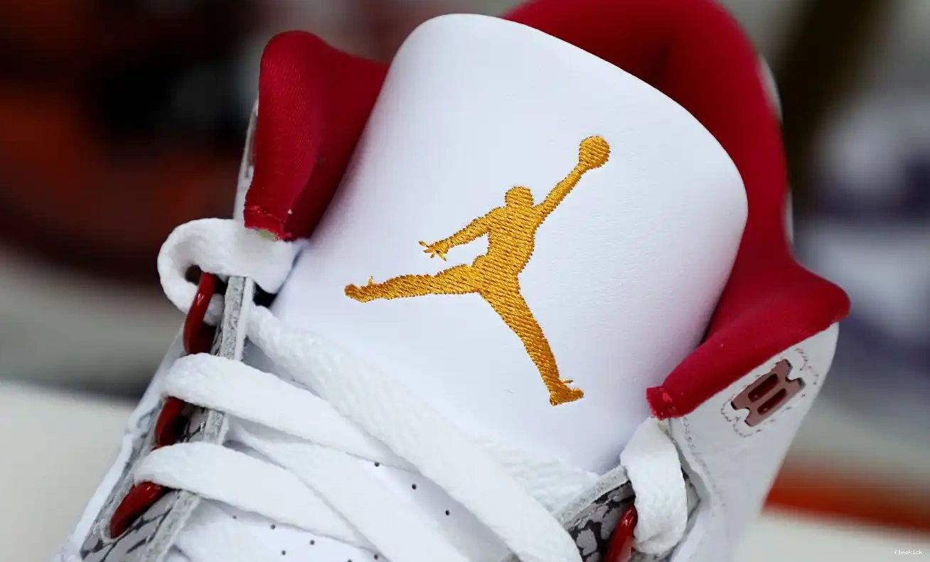 3 Red(CT8532-126） Cardinal Jordan Air Retro  0624